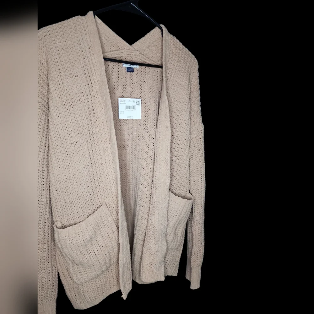 Womens Tan  American Eagle  Cardigan With Pockets. X-small NWT - Picture 3 of 6